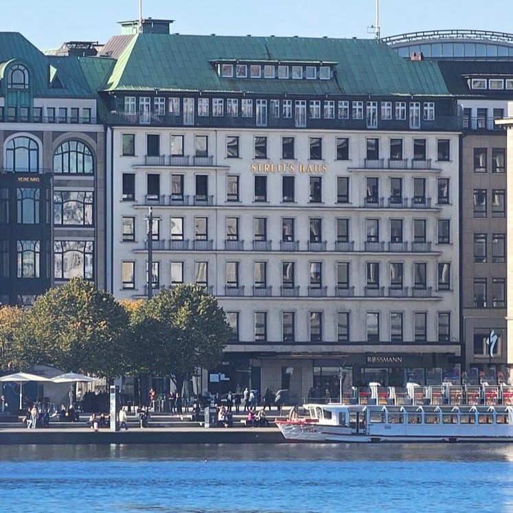 Vom Hotel zum Grand Oﬃce Building und warum das Streit’s mehr ist als eine Immobilie.