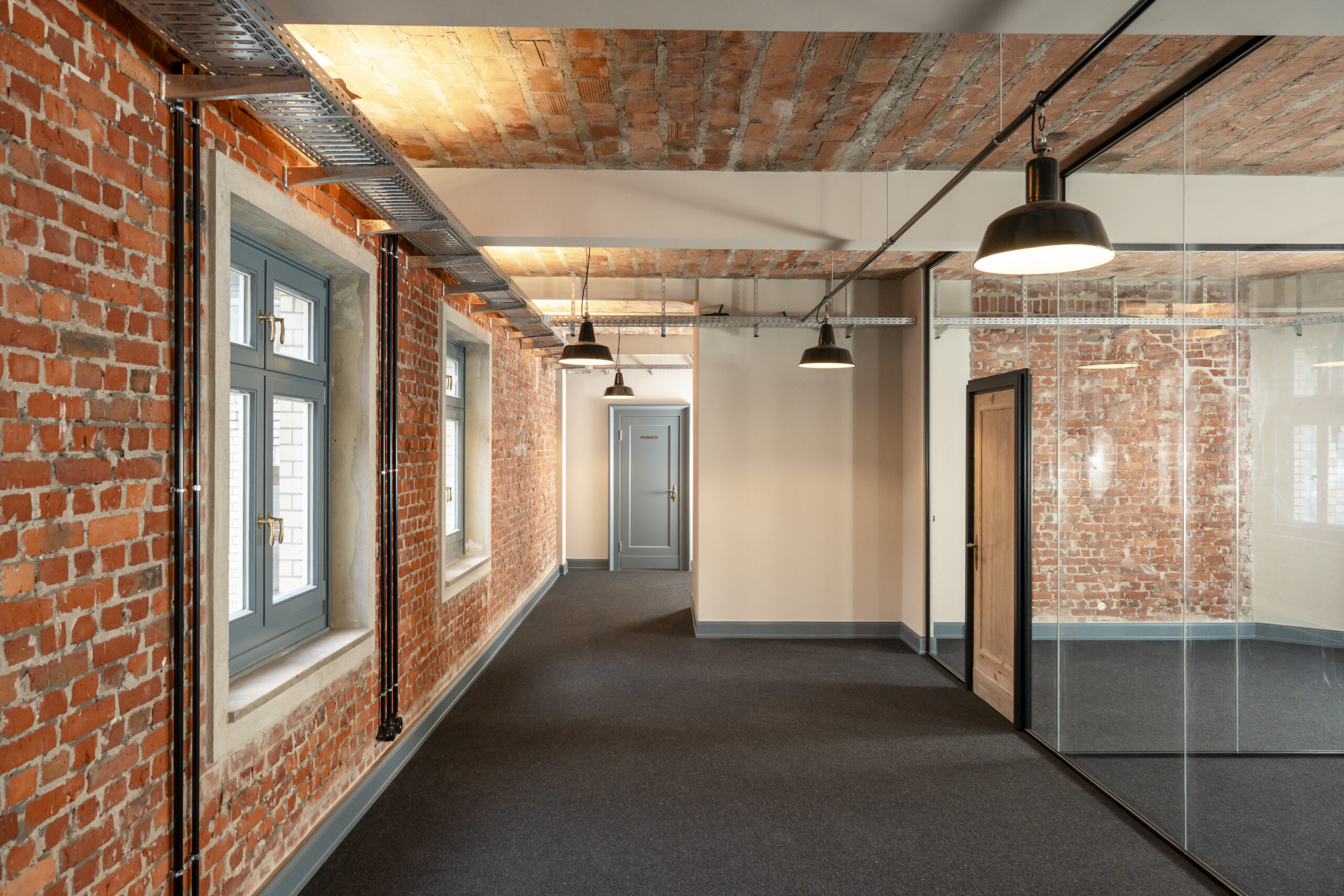 In den vergangenen Jahren wurde viel über die Zukunft des Büros diskutiert.